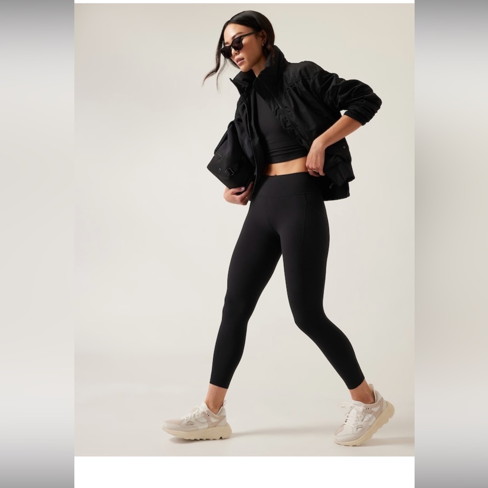Athleta Salutation Stash Tight
